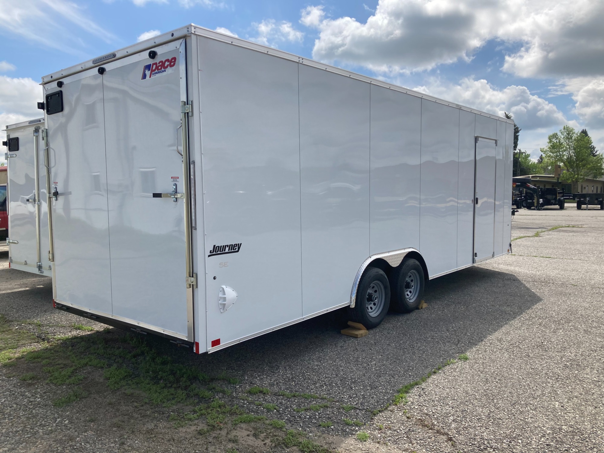 photo of Pace Journey SE 81/2 x 24 Enclosed Cargo