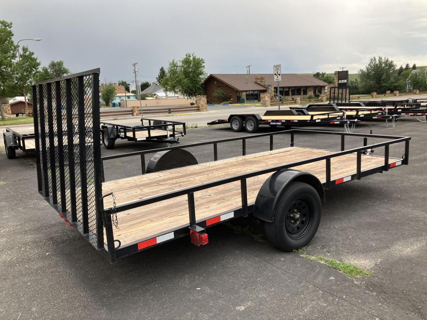2022 , located at 310 West 1st Ave, Big Timber, MT, 59011, (406) 901-0517, 45.833511, -109.957809 - Slightly Used 2022 Workhorse 7 x 14 Tube Top Utility, 3.5k GVW, 4' tall rear mesh ramp gate, tube frame construction, tube crossmembers, 3k jack, 15" radial tires, 2" ball coupler. Optional spare tire - $150.00. The BEST Trailers at the BEST Price!!! - Photo#2
