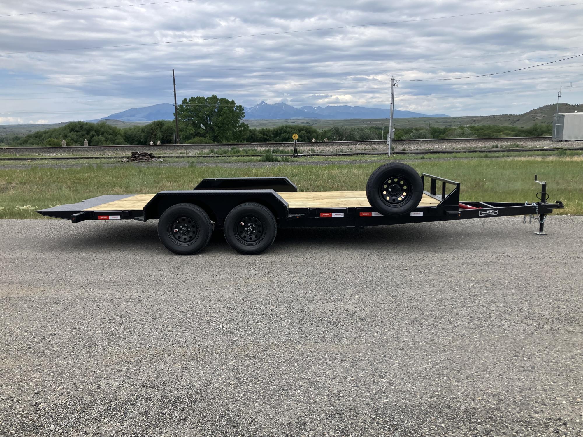photo of RHI 7 x 18 M/T Car Hauler