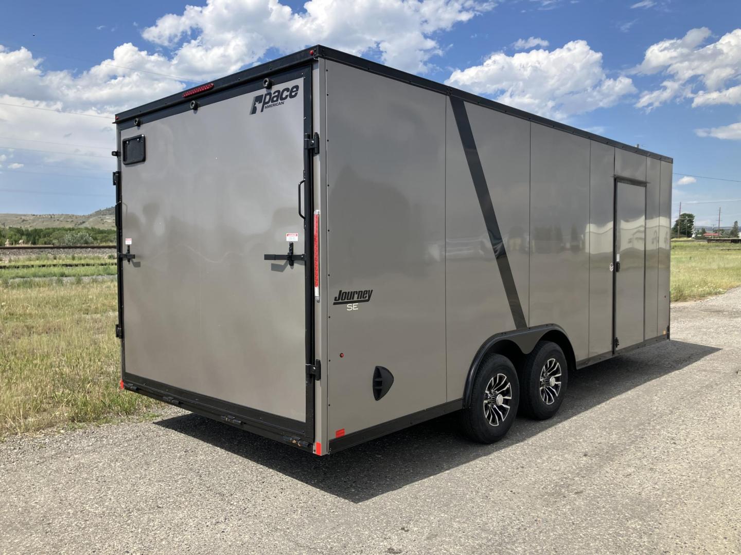 2026 , located at 310 West 1st Ave, Big Timber, MT, 59011, (406) 901-0517, 45.833511, -109.957809 - Pace American Journey SE 81/2 x 20 v-nose car hauler, 10K GVW, 81" rear door opening height, bonded sides - no screws, 16" on center tube sidewall uprights, 16" on center floor crossmembers, tube frame construction, 3/4" Drymax floor, 3/8" Drymax sidewalls, (2) - 5k axles with electric brakes and qu - Photo#2