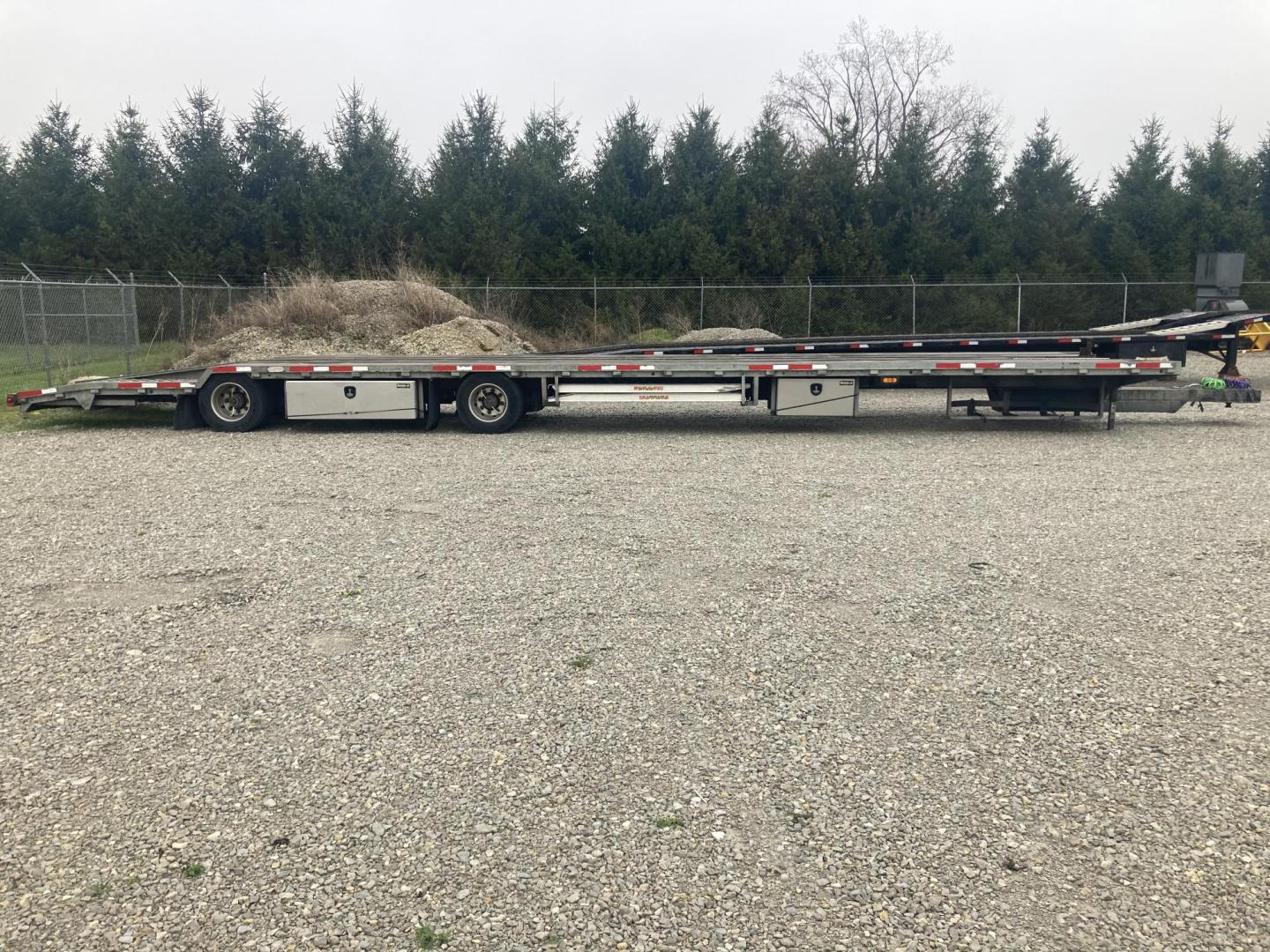 2019 , located at 310 West 1st Ave, Big Timber, MT, 59011, (406) 901-0517, 45.833511, -109.957809 - 2019 MO 43' Stinger trailer, 50K GVW, air brakes, tire inflation system, 245/70R-17.5-16 ply tires, alloy wheels, galvanized frame, wood deck, aluminum ramps, (3) toolboxes, hydraulic rear tail extension, center rail for securing trailers, spare tire holder, stake pockets, rub rail, LED lights, spre - Photo#1