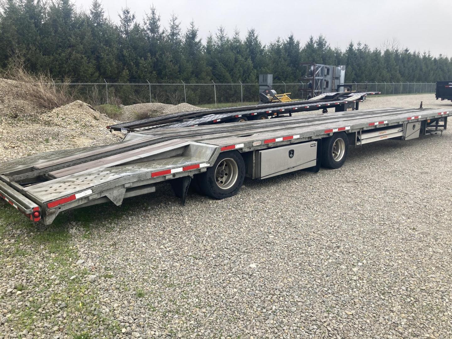 2019 , located at 310 West 1st Ave, Big Timber, MT, 59011, (406) 901-0517, 45.833511, -109.957809 - 2019 MO 43' Stinger trailer, 50K GVW, air brakes, tire inflation system, 245/70R-17.5-16 ply tires, alloy wheels, galvanized frame, wood deck, aluminum ramps, (3) toolboxes, hydraulic rear tail extension, center rail for securing trailers, spare tire holder, stake pockets, rub rail, LED lights, spre - Photo#5